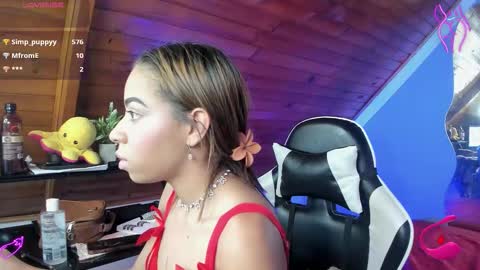 Snapshot of yumi_hanna chatting on December 20, 2025, 2:40 am yumi_hanna online show from December 20, 2025, 2:40 am