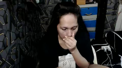 Snapshot of yumi_white chatting on March 29, 2026, 11:05 pm yumi online show from March 29, 2026, 11:05 pm