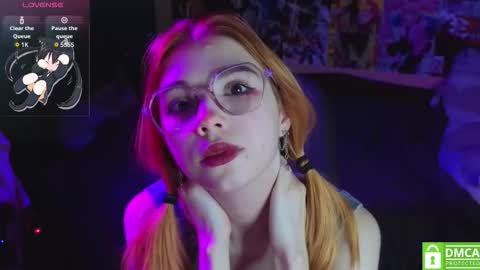 Snapshot of yumiko_uwu chatting on September 22, 2025, 5:15 pm Yumeko online show from September 22, 2025, 5:15 pm