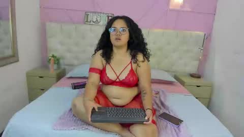 YumiViolet online show from March 10, 2026, 4:06 am