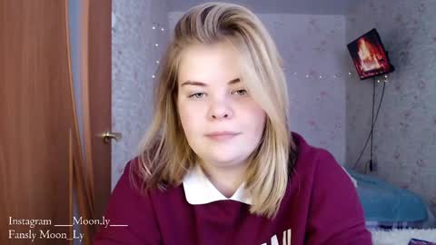 Snapshot of yumm_lolly chatting on December 15, 2024, 10:28 am Polly online show from December 15, 2024, 10:28 am