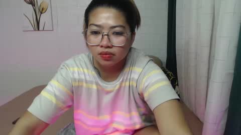 yummy chesca online show from December 27, 2024, 11:42 pm