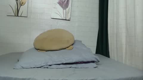 yummy chesca online show from January 13, 2025, 1:56 am