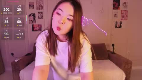 Yumi online show from November 22, 2025, 10:09 pm