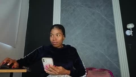 Snapshot of yummyduo chatting on October 1, 2025, 12:11 pm Yummyduo online show from October 1, 2025, 12:11 pm