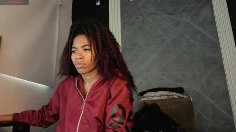 Snapshot of yummyduo chatting on October 21, 2025, 12:17 pm Yummyduo online show from October 21, 2025, 12:17 pm