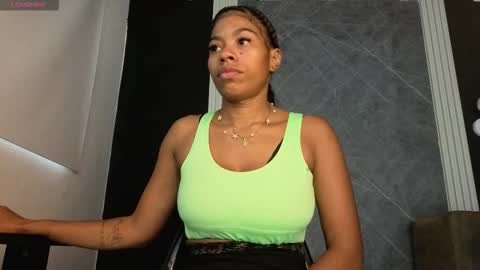 Snapshot of yummyduo chatting on November 13, 2025, 12:15 pm Yummyduo online show from November 13, 2025, 12:15 pm