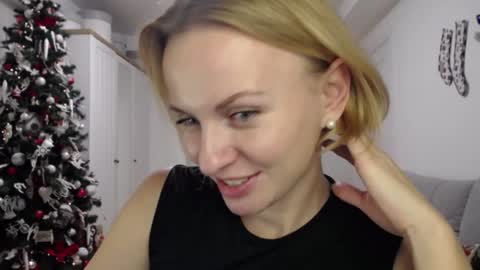 Snapshot of yummylilya chatting on December 1, 2024, 4:29 pm Lillya online show from December 1, 2024, 4:29 pm