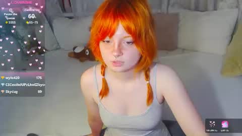 yuna_jin online show from July 28, 2026, 7:39 pm