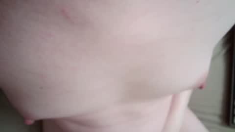 Snapshot of yuna_kannam chatting on December 12, 2024, 3:54 am Yuna online show from December 12, 2024, 3:54 am