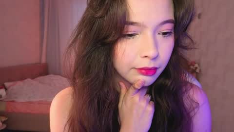 Yuna online show from May 9, 2026, 1:22 am