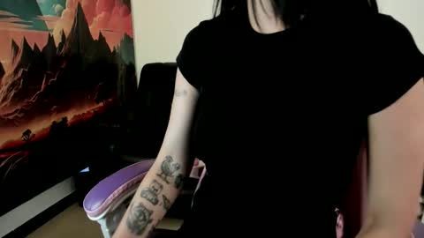 Yuna online show from February 14, 2026, 2:03 pm