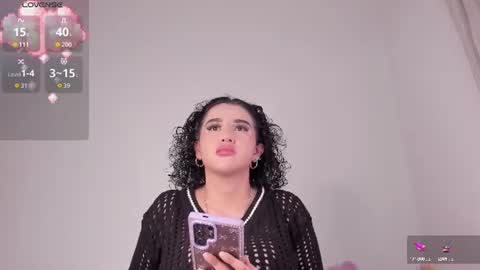 yunahott_ online show from June 11, 2026, 5:49 am