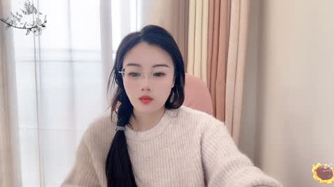 Snapshot of yuner0715 chatting on December 2, 2024, 3:26 am YunEr online show from December 2, 2024, 3:26 am