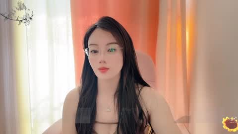 Snapshot of yuner0715 chatting on December 4, 2024, 5:27 am YunEr online show from December 4, 2024, 5:27 am