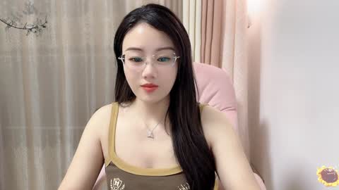 Snapshot of yuner0715 chatting on December 5, 2024, 1:49 pm YunEr online show from December 5, 2024, 1:49 pm