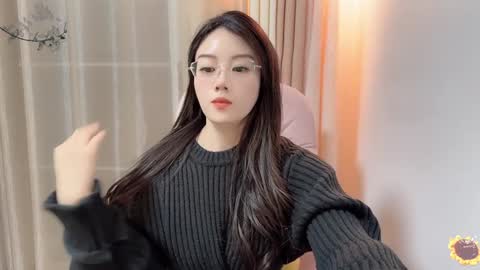 Snapshot of yuner0715 chatting on December 7, 2024, 2:24 pm YunEr online show from December 7, 2024, 2:24 pm
