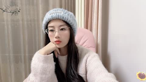 Snapshot of yuner0715 chatting on December 10, 2024, 11:11 am YunEr online show from December 10, 2024, 11:11 am