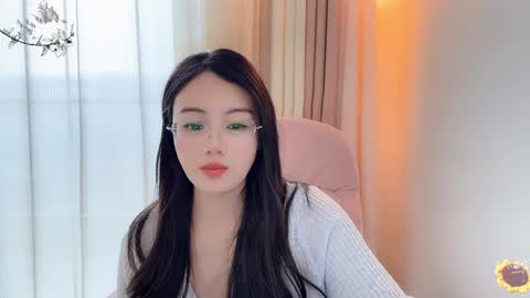 Snapshot of yuner0715 chatting on December 12, 2024, 5:42 am YunEr online show from December 12, 2024, 5:42 am