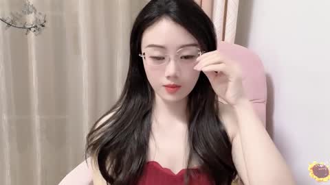 Snapshot of yuner0715 chatting on December 15, 2024, 2:37 pm YunEr online show from December 15, 2024, 2:37 pm