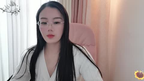 Snapshot of yuner0715 chatting on December 24, 2024, 6:00 am YunEr online show from December 24, 2024, 6:00 am