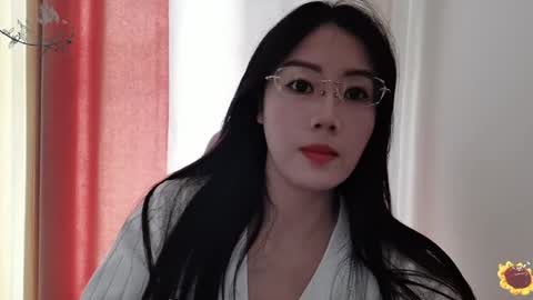 Snapshot of yuner0715 chatting on December 25, 2024, 5:37 am YunEr online show from December 25, 2024, 5:37 am