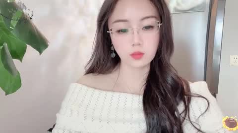 Snapshot of yuner0715 chatting on February 28, 2025, 3:37 am YunEr online show from February 28, 2025, 3:37 am