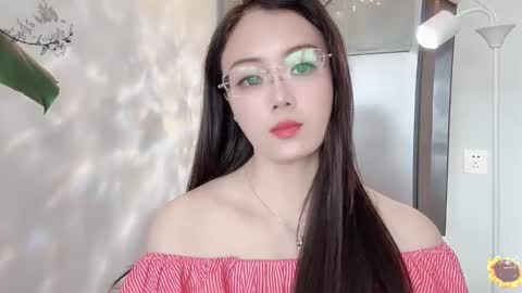Snapshot of yuner0715 chatting on March 3, 2025, 3:41 am YunEr online show from March 3, 2025, 3:41 am