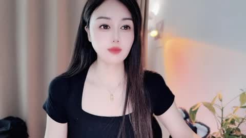 YunEr online show from May 4, 2026, 2:51 am