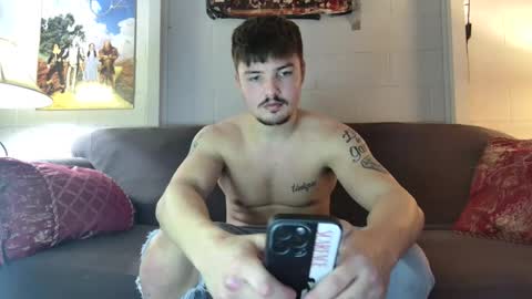 yungbul1 online show from November 26, 2025, 4:57 am