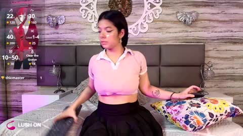 Snapshot of yungelitamor_ chatting on December 9, 2024, 4:56 am ELITA online show from December 9, 2024, 4:56 am