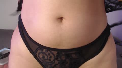 Snapshot of yungelitamor_ chatting on January 19, 2025, 3:39 am ELITA online show from January 19, 2025, 3:39 am