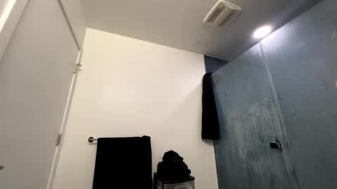 BbyTSSLut online show from April 26, 2026, 10:51 pm