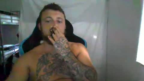 yungnfullofrum online show from December 5, 2024, 2:53 am