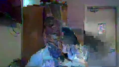 yungnfullofrum online show from January 7, 2025, 4:08 am