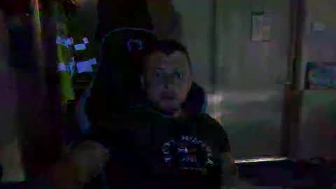 yungnfullofrum online show from February 16, 2025, 3:37 am