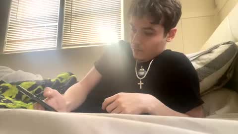 yungstudbev online show from January 22, 2025, 2:46 pm