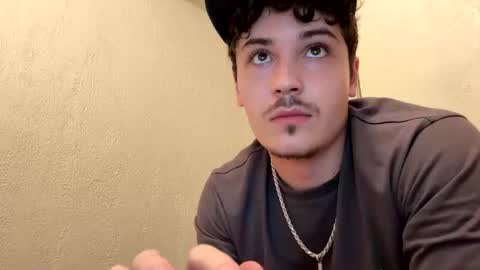 yungstudbev online show from October 14, 2025, 10:10 pm