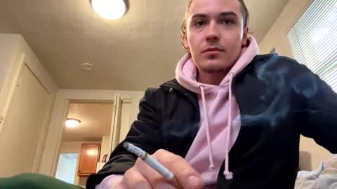 yungstudbev online show from March 19, 2026, 3:05 pm