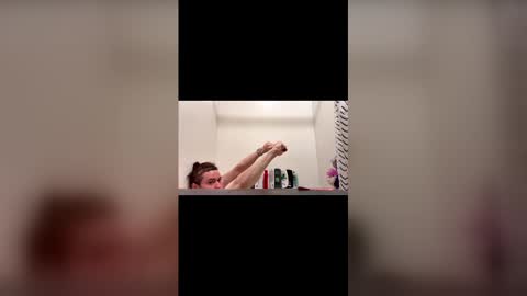 yungstudbev online show from March 25, 2026, 2:56 pm