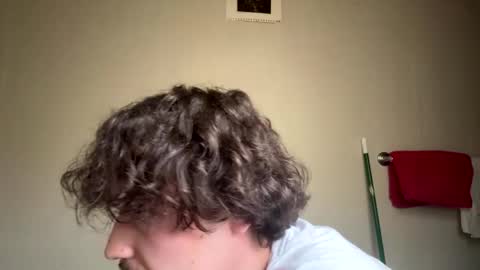 yungstudbev online show from March 30, 2026, 6:09 pm