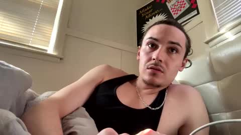 yungstudbev online show from April 8, 2026, 8:31 pm