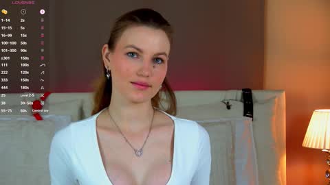 Tessa online show from February 17, 2026, 7:20 pm