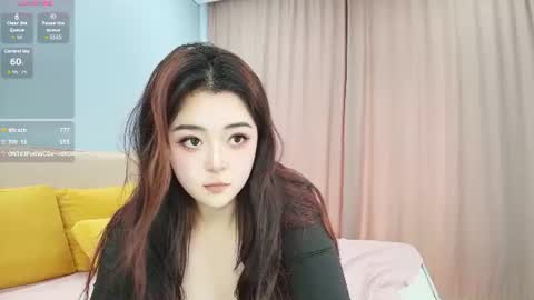 yunlihn_ online show from July 7, 2026, 7:23 am