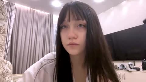 yuonneanastasia online show from February 28, 2026, 6:53 pm