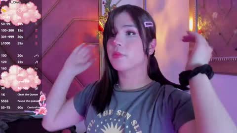 Snapshot of yuri_stars chatting on February 21, 2025, 2:27 pm Yuri Stars online show from February 21, 2025, 2:27 pm