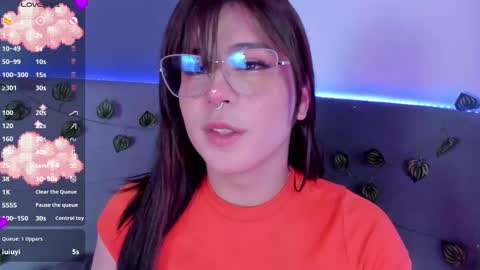 Snapshot of yuri_stars chatting on March 12, 2025, 12:31 am Yuri Stars online show from March 12, 2025, 12:31 am