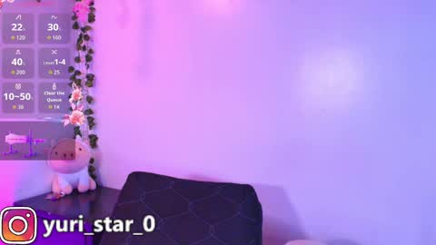 Snapshot of yuri_stars chatting on October 5, 2025, 4:55 am Yuri Stars online show from October 5, 2025, 4:55 am