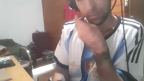 Yuumi online show from March 16, 2026, 6:39 am