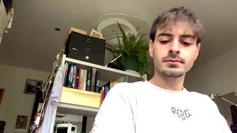 Snapshot of yvesbunnny chatting on October 28, 2025, 11:14 am yvesbunnny online show from October 28, 2025, 11:14 am